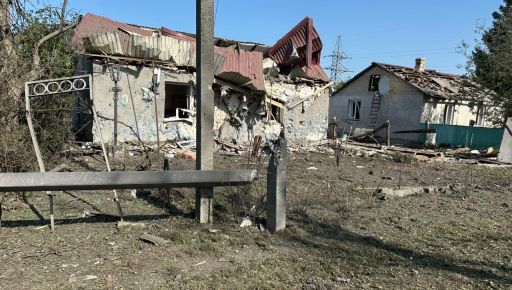 У Козачій Лопані від авіаудару загинув 70-річний чоловік, його син отримав поранення