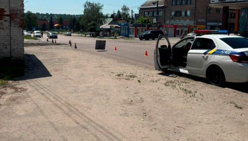 На Харьковщине водитель скоростного мотоцикла сбил женщину и скрылся с места происшествия